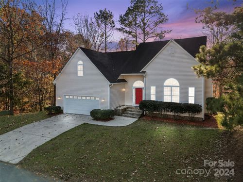 9066 Tulagi Court, Tega Cay, SC, 29708 | Card Image