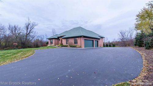 3520 Blue Heron Ct, Superior Twp, MI, 48198-9609 | Card Image