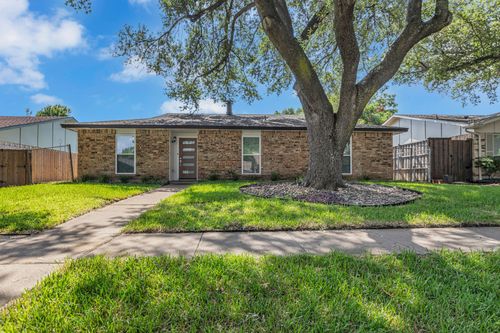 6217 Alta Oaks Dr, Garland, TX, 75043-5906 | Card Image