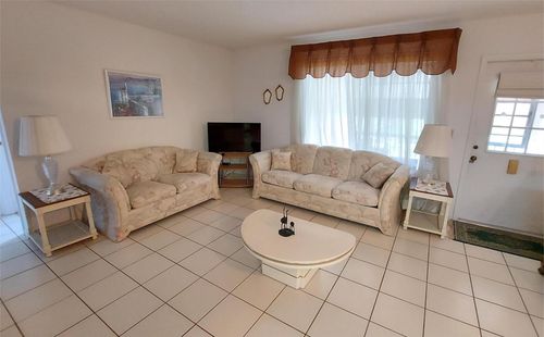 b2-134 Lake Pine Cir, Greenacres, FL, 33463-5141 | Card Image