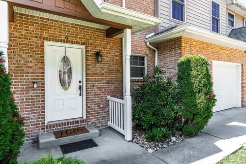 6 Palmetto Dr, Morgantown, WV, 26508-8003 | Card Image