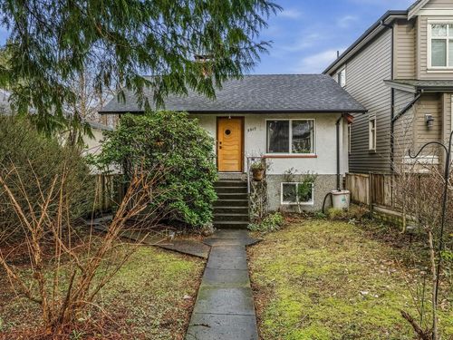 2917 E 28th Ave, Vancouver, BC, V5R1S3 | Card Image