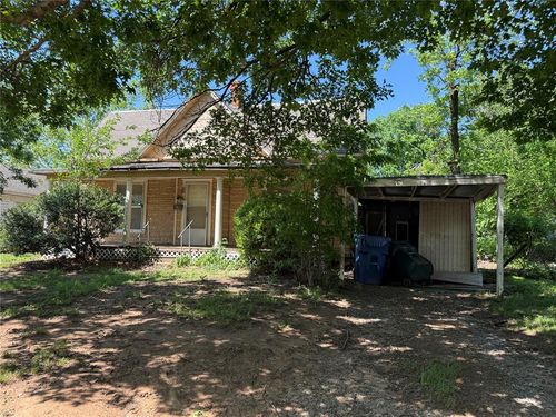 726 S 15th St, Chickasha, OK, 73018-4104 | Card Image