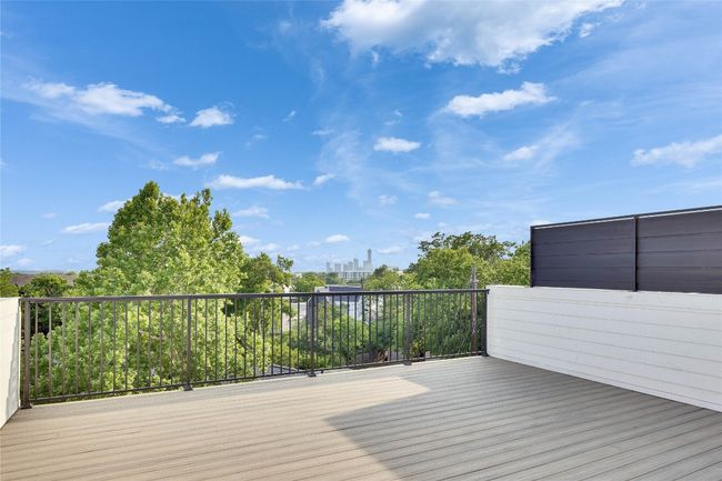 View of wooden terrace | Image 37