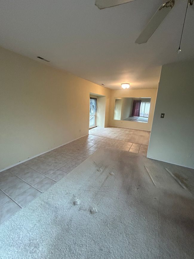 APT-21 - 8127 Colony Dr, Condo with 2 bedrooms, 2 bathrooms and null parking in Grosse Ile MI | Image 5