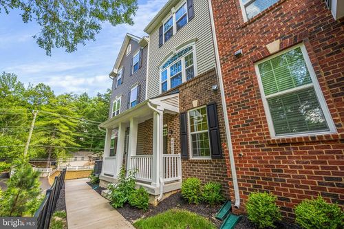 4017 Holcomb Way, TRIANGLE, VA, 22172-1274 | Card Image