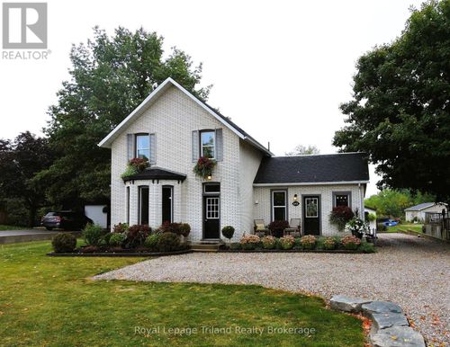 641 Main St N, Burgessville, ON, N0J1C0 | Card Image