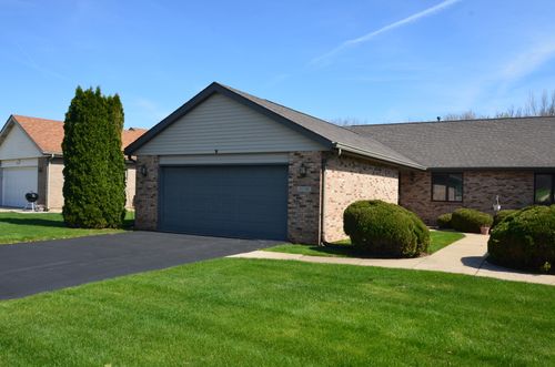 1239 Woodcreek Bend, Rockford, IL, 61108 | Card Image