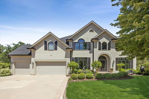 2S351 Chaucer Ct, Glen Ellyn, IL, 60137-7095 | Card Image