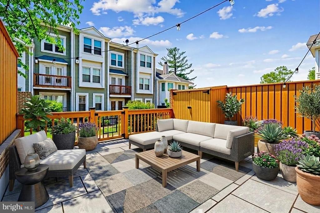 Residential Lease in CENTREVILLE 4