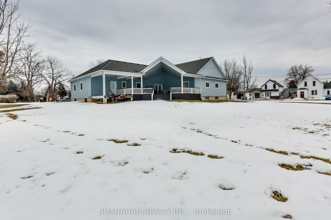 3167 Broadway St, House other with 4 bedrooms, 4 bathrooms and 4 parking in Brooke Alvinston ON | Image 43