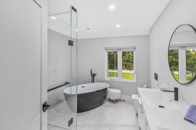 16 Mercury Rd, House other with 5 bedrooms, 4 bathrooms and 18 parking in Freelton ON | Image 20