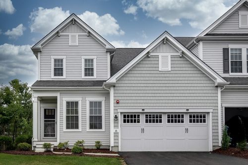 35-35 Magnolia Dr, Hopkinton, MA, 01748-1339 | Card Image