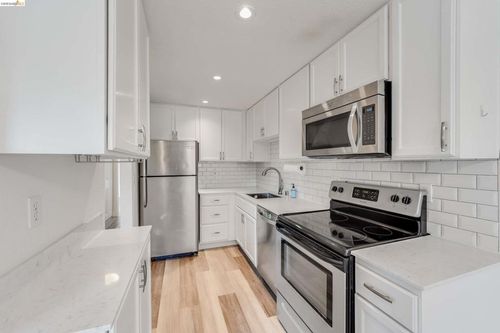 37-3641 Clayton Rd, Concord, CA, 94521-5102 | Card Image