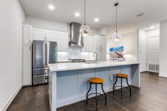 UNIT-1106 - 15875 Spectrum Dr, Condo with 2 bedrooms, 2 bathrooms and null parking in Addison TX | Image 9