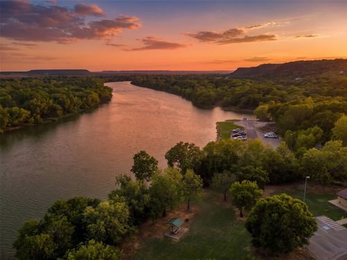 9509 Valley View Trl, Rio Vista, TX, 76093-3103 | Card Image