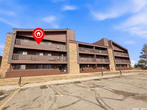 301-1110 9th Avenue Ne, Swift Current, SK, S9H2S9 | Card Image