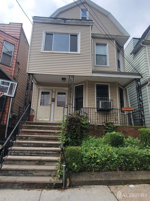 25 Dwight St, Jersey City, NJ, 07305-4109 | Card Image