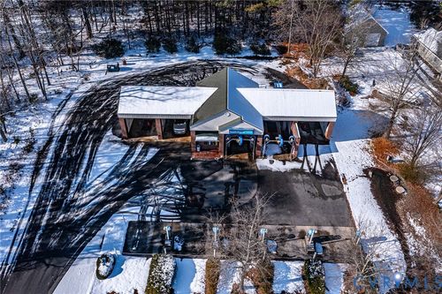 4088 George Washington Memorial Hwy, Hayes, VA, 23072-2939 | Card Image