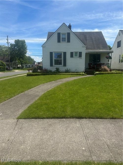12704 Oak Park Blvd, Garfield Heights, OH, 44125-3718 | Card Image