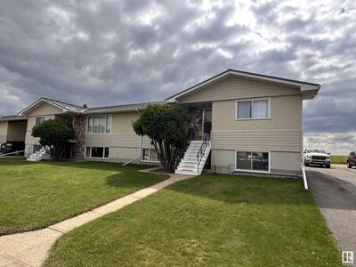 9811 99 St, Home with 0 bedrooms, 0 bathrooms and 10 parking in Westlock AB | Image 1