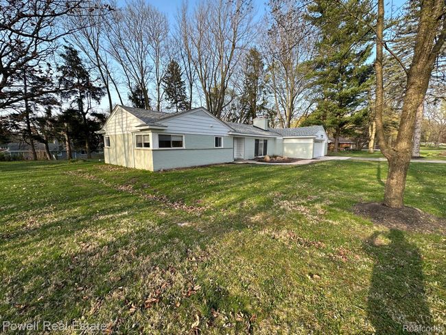 2659 W Avon Rd, House other with 3 bedrooms, 2 bathrooms and null parking in Rochester Hills MI | Image 4