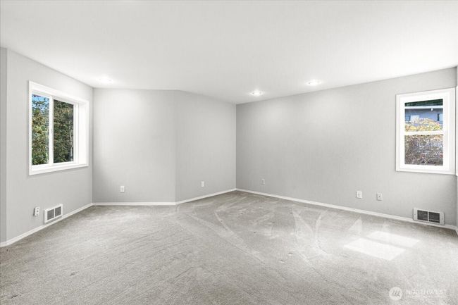 8523 25 Th Ave Ne, House other with 3 bedrooms, 3 bathrooms and 2 parking in Seattle WA | Image 18
