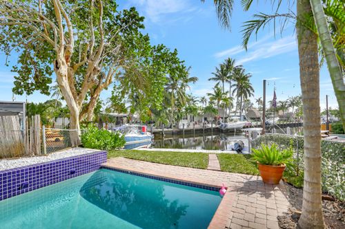 400 Se 5th Ct, Pompano Beach, FL, 33060-8463 | Card Image