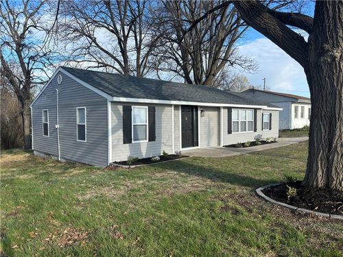 2518 N 35 Street, St Joseph, MO, 64506 | Card Image