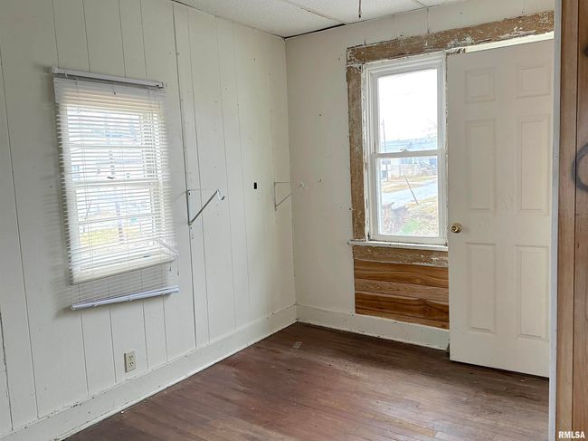 410 S Ash St, House other with 3 bedrooms, 1 bathrooms and null parking in Carbondale IL | Image 5