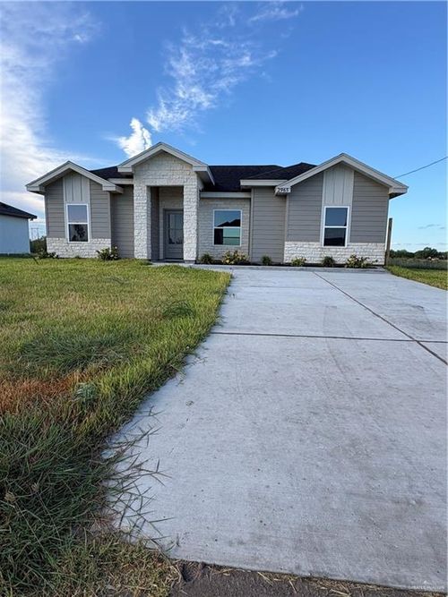 2965 Rio Red Cir N, Edinburg, TX, 78541-5586 | Card Image