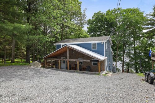390 Lakeshore Dr, Lakeville, PA, 18438-6755 | Card Image