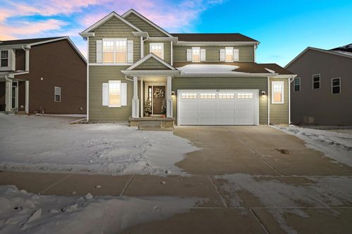 312 Big Bend Way, Hartford, WI, 53027-8631 | Card Image