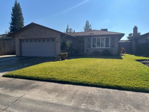 2414 Modoc Way, Lodi, CA, 95242-2108 | Card Image