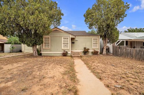 1405 E 11th Pl, Big Spring, TX, 79720-4901 | Card Image