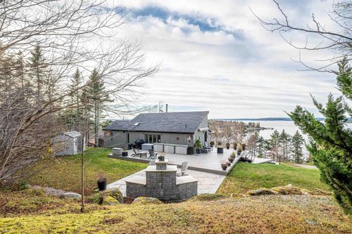 11565 Peggys Cove Rd, Seabright, NS, B3Z2Y1 | Card Image