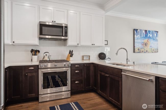 211 Market St, Townhouse with 3 bedrooms, 4 bathrooms and 1 parking in Pacific Beach WA | Image 7