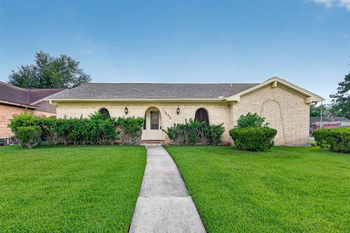 10602 Sagewind Dr, Houston, TX, 77089-3021 | Card Image