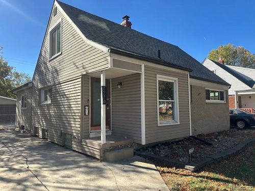 20260 Lancaster St, Harper Woods, MI, 48225-1632 | Card Image