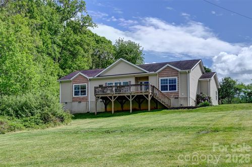 371 Starnes Cove Rd, Candler, NC, 28715-9622 | Card Image