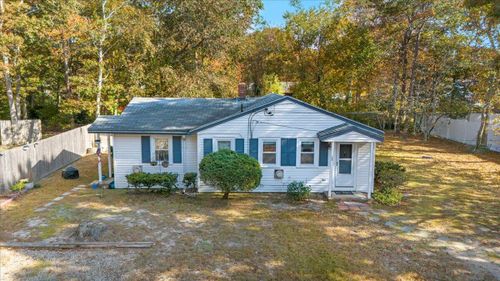 28-30 Lake Road E, West Yarmouth, MA, 02673 | Card Image