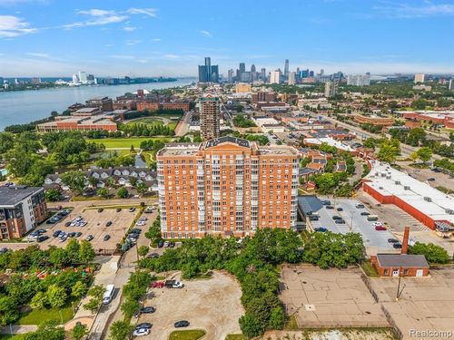 1104-250 E Harbortown Dr, Detroit, MI, 48207-5012 | Card Image