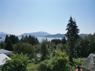 115 Wharf Rd, House other with 3 bedrooms, 2 bathrooms and 4 parking in Gibsons BC | Image 1