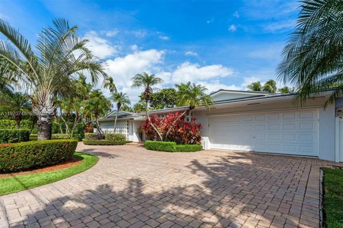 1525 Diplomat Pkwy, Hollywood, FL, 33019 | Card Image
