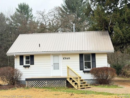 10149 Seymour Rd, Montrose, MI, 48457-9013 | Card Image