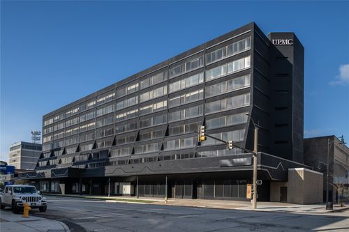 16 W 10th St, Erie, PA, 16501-1402 | Card Image