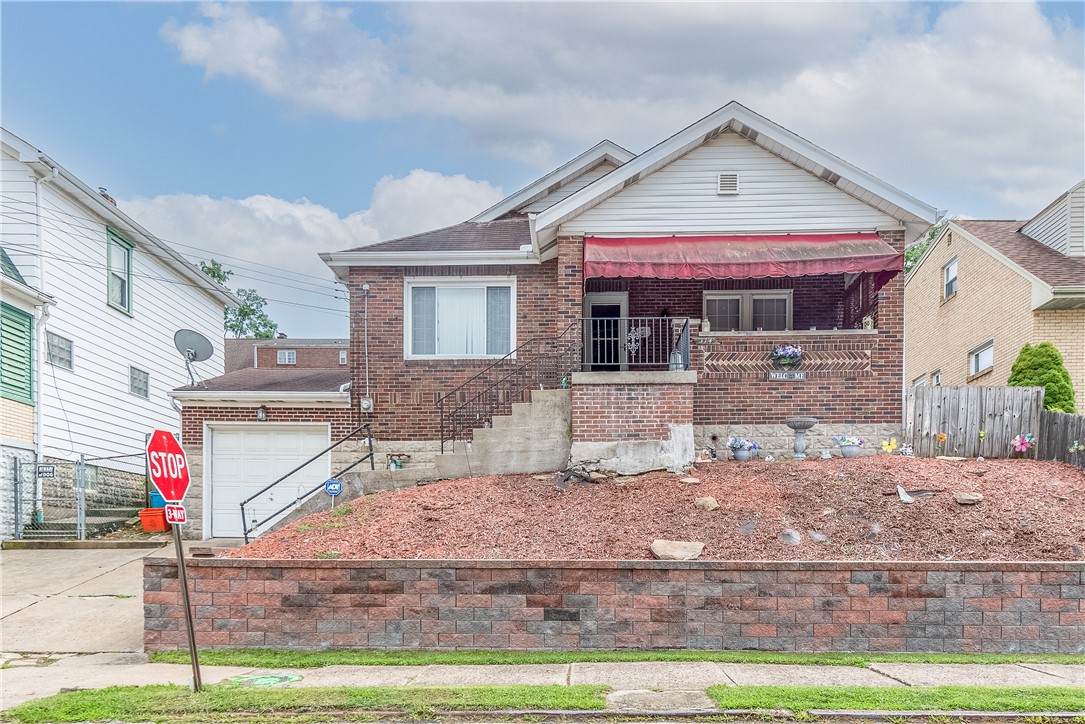 Elizabeth St, Homestead, PA 15120