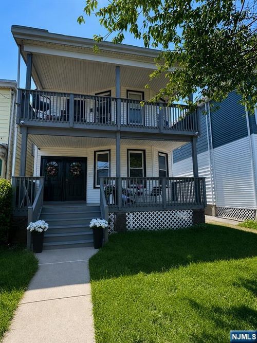 517 Clifton Avenue, Clifton, NJ, 07011 | Card Image