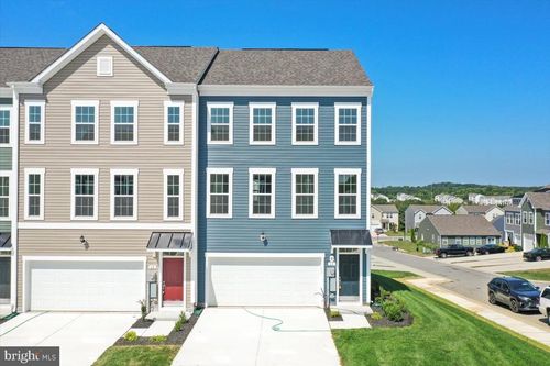 64 Stafford Pl, FALLING WATERS, WV, 25419-1757 | Card Image