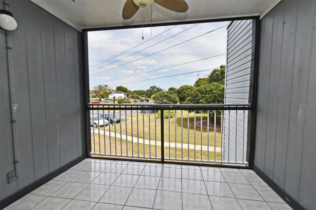 Awesome porch | Image 8
